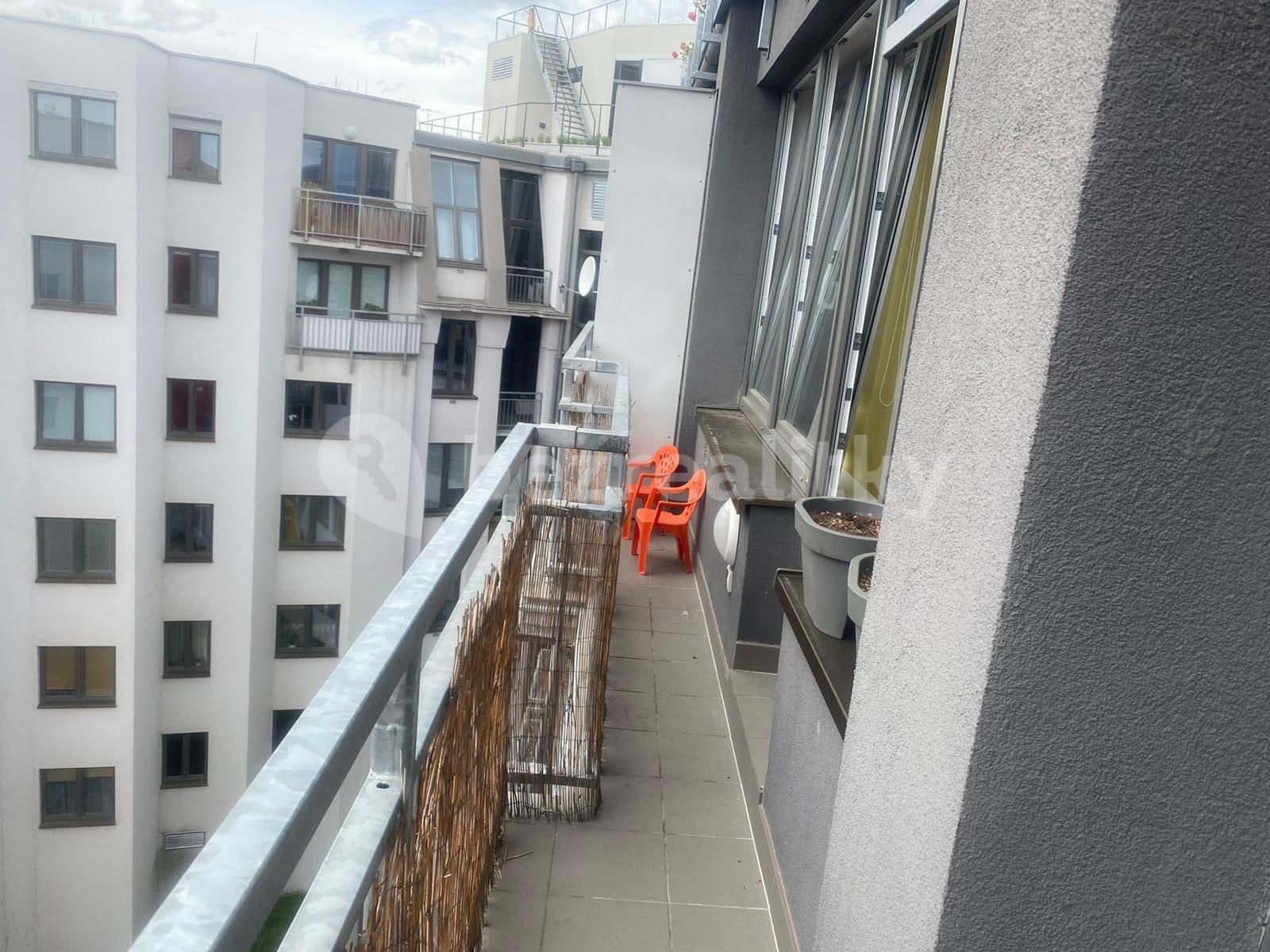 Prenájom bytu 2-izbový 57 m², Bartoškova, Praha, Praha Prenájom bytu 2-izbový 57 m², Bartoškova, Praha, Praha