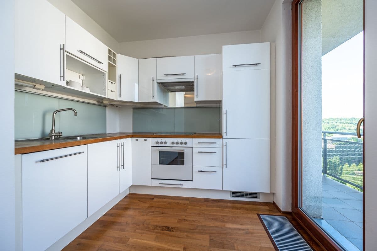 Prenájom bytu 2-izbový 62 m², Klímova, Praha, Praha Prenájom bytu 2-izbový 62 m², Klímova, Praha, Praha