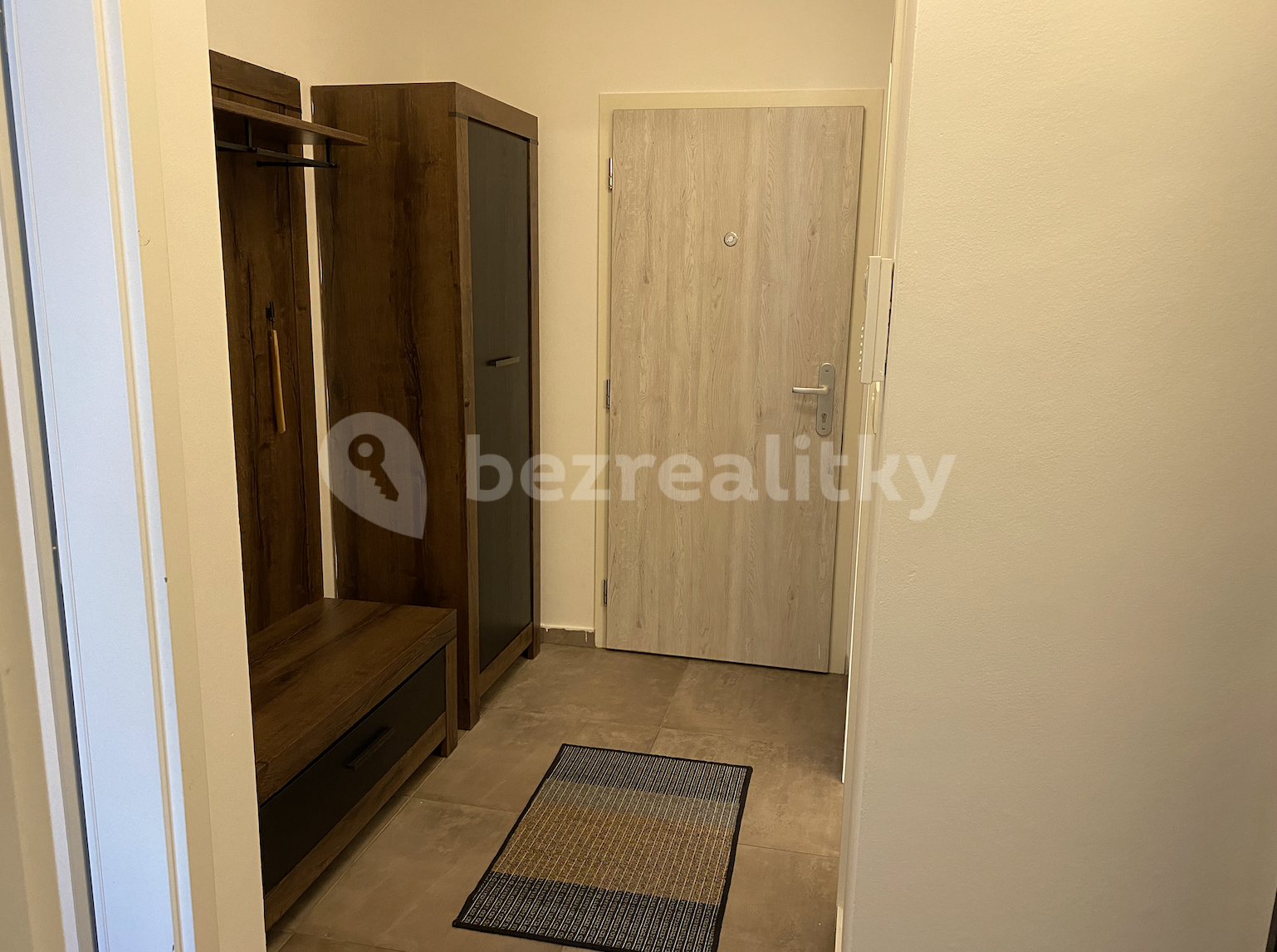 Prenájom bytu 2-izbový 50 m², Ružinov, Bratislavský kraj