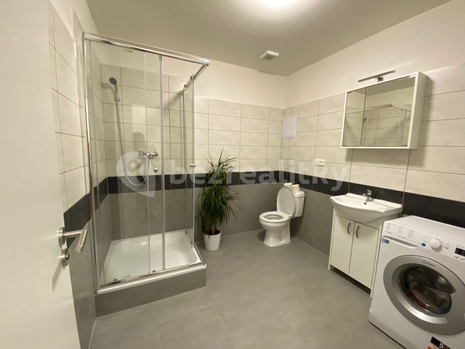 Prenájom bytu 2-izbový 46 m², Nešverova, Brno, Jihomoravský kraj Prenájom bytu 2-izbový 46 m², Nešverova, Brno, Jihomoravský kraj
