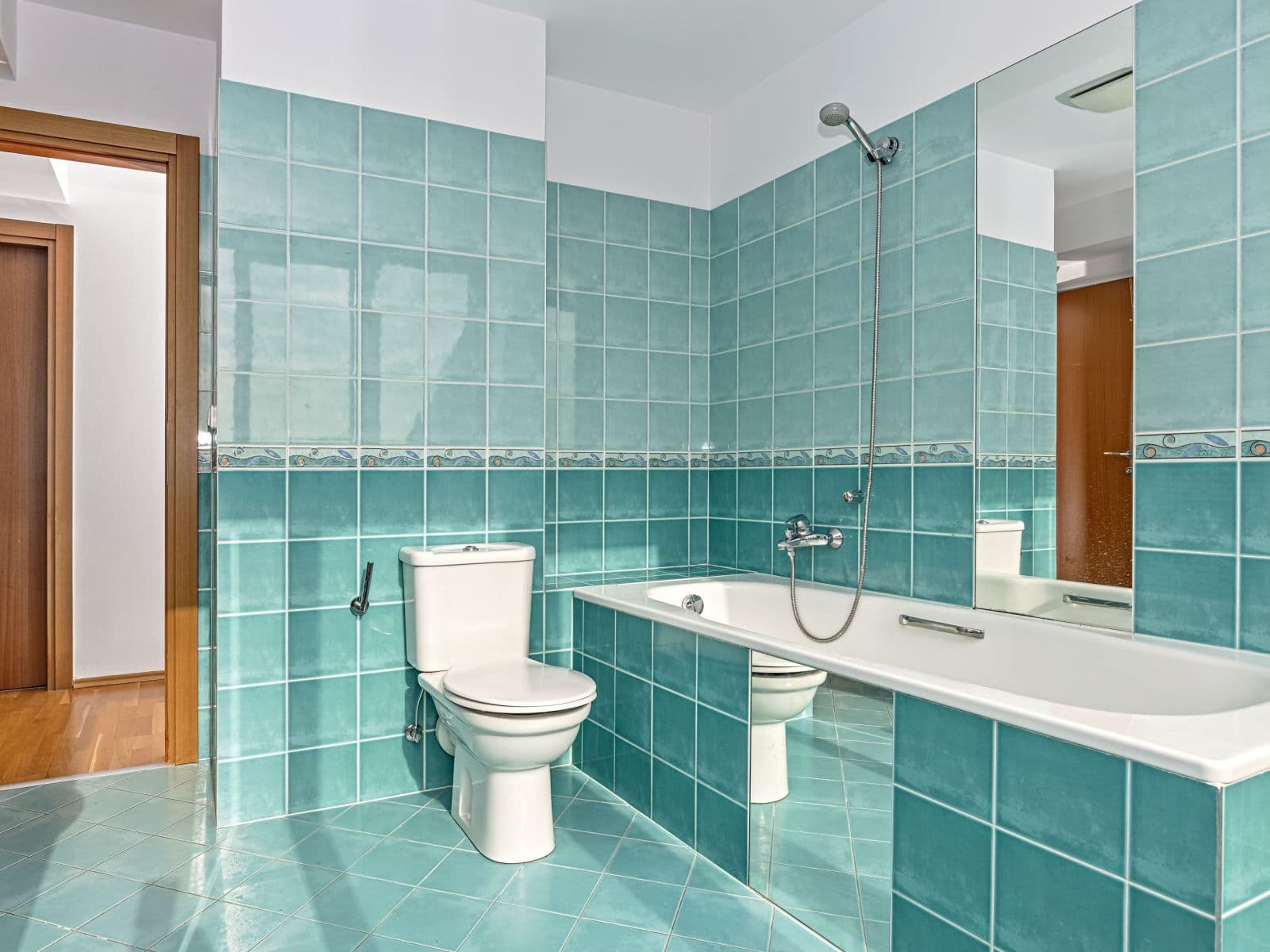 Prenájom bytu 5-izbový 130 m², Paťanka, Praha, Praha Prenájom bytu 5-izbový 130 m², Paťanka, Praha, Praha