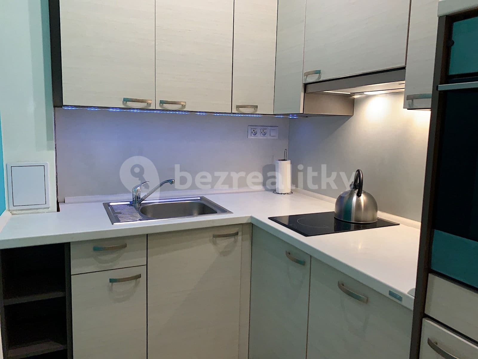 Prenájom bytu 2-izbový 52 m², Vosmíkových, Praha, Praha Prenájom bytu 2-izbový 52 m², Vosmíkových, Praha, Praha