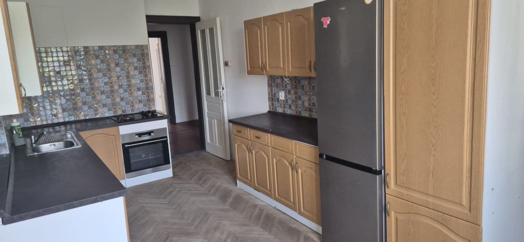 Prenájom bytu 3-izbový 98 m², Slavíkova, Praha, Praha Prenájom bytu 3-izbový 98 m², Slavíkova, Praha, Praha