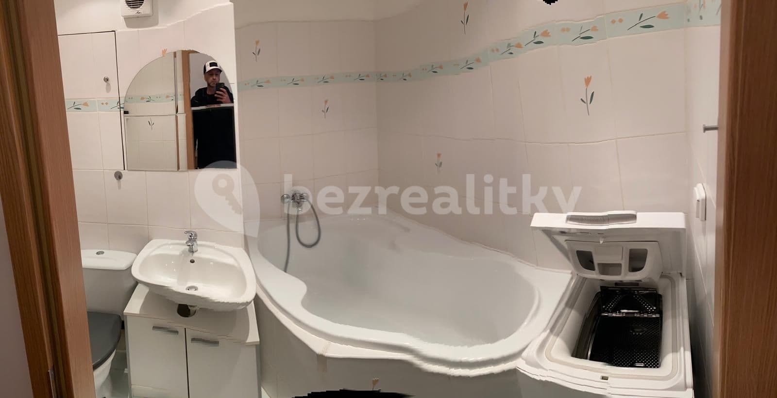 Prenájom bytu 2-izbový 41 m², Daškova, Praha, Praha Prenájom bytu 2-izbový 41 m², Daškova, Praha, Praha