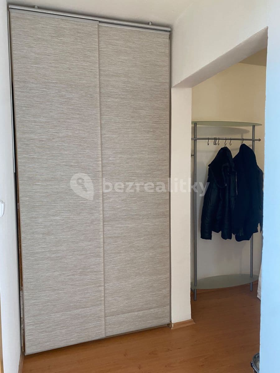Prenájom bytu 2-izbový 41 m², Daškova, Praha, Praha Prenájom bytu 2-izbový 41 m², Daškova, Praha, Praha