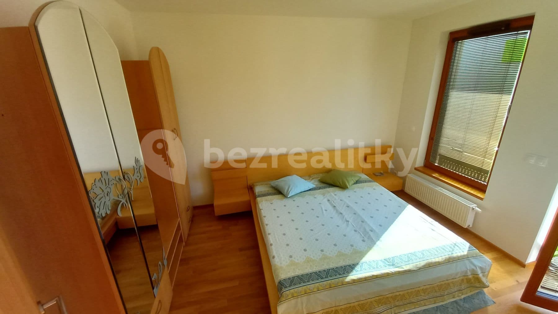Prenájom bytu 2-izbový 42 m², U Hranic, Praha, Praha Prenájom bytu 2-izbový 42 m², U Hranic, Praha, Praha