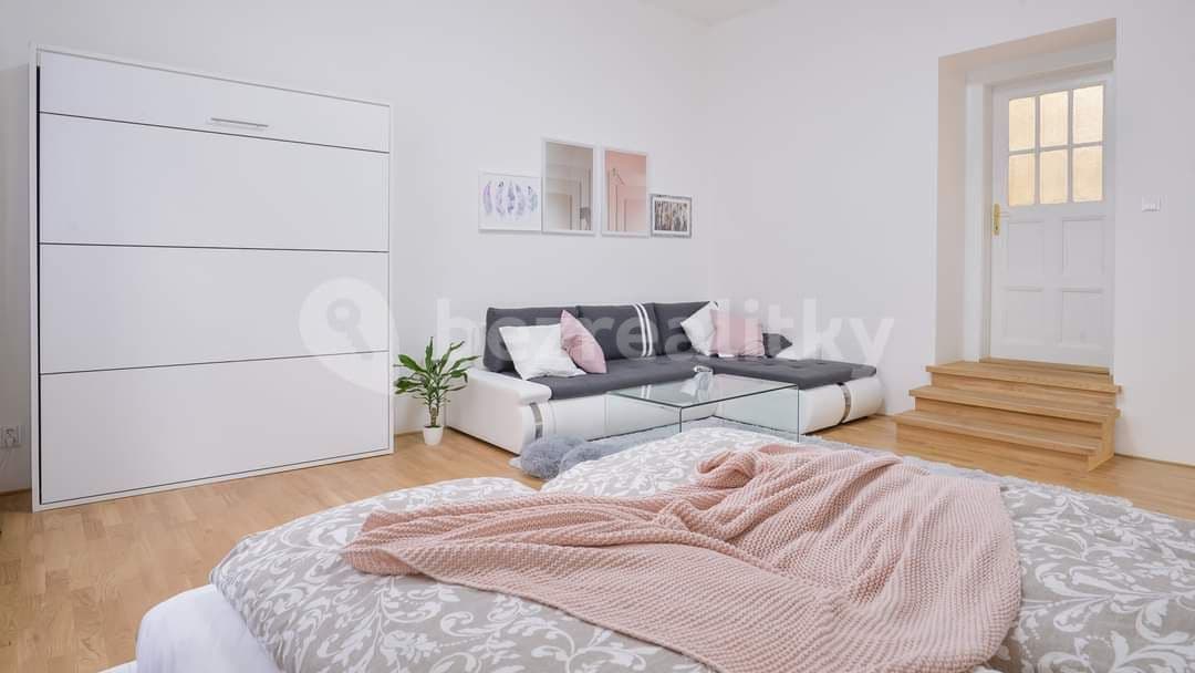 Prenájom bytu 2-izbový 74 m², Baranova, Praha, Praha Prenájom bytu 2-izbový 74 m², Baranova, Praha, Praha