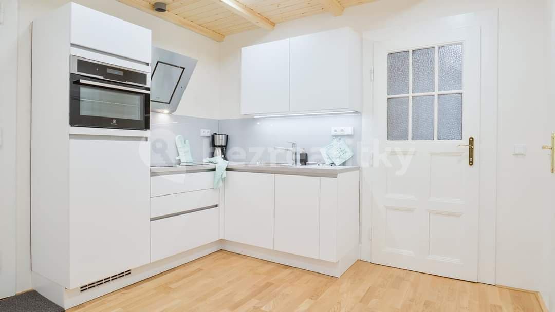 Prenájom bytu 2-izbový 74 m², Baranova, Praha, Praha Prenájom bytu 2-izbový 74 m², Baranova, Praha, Praha