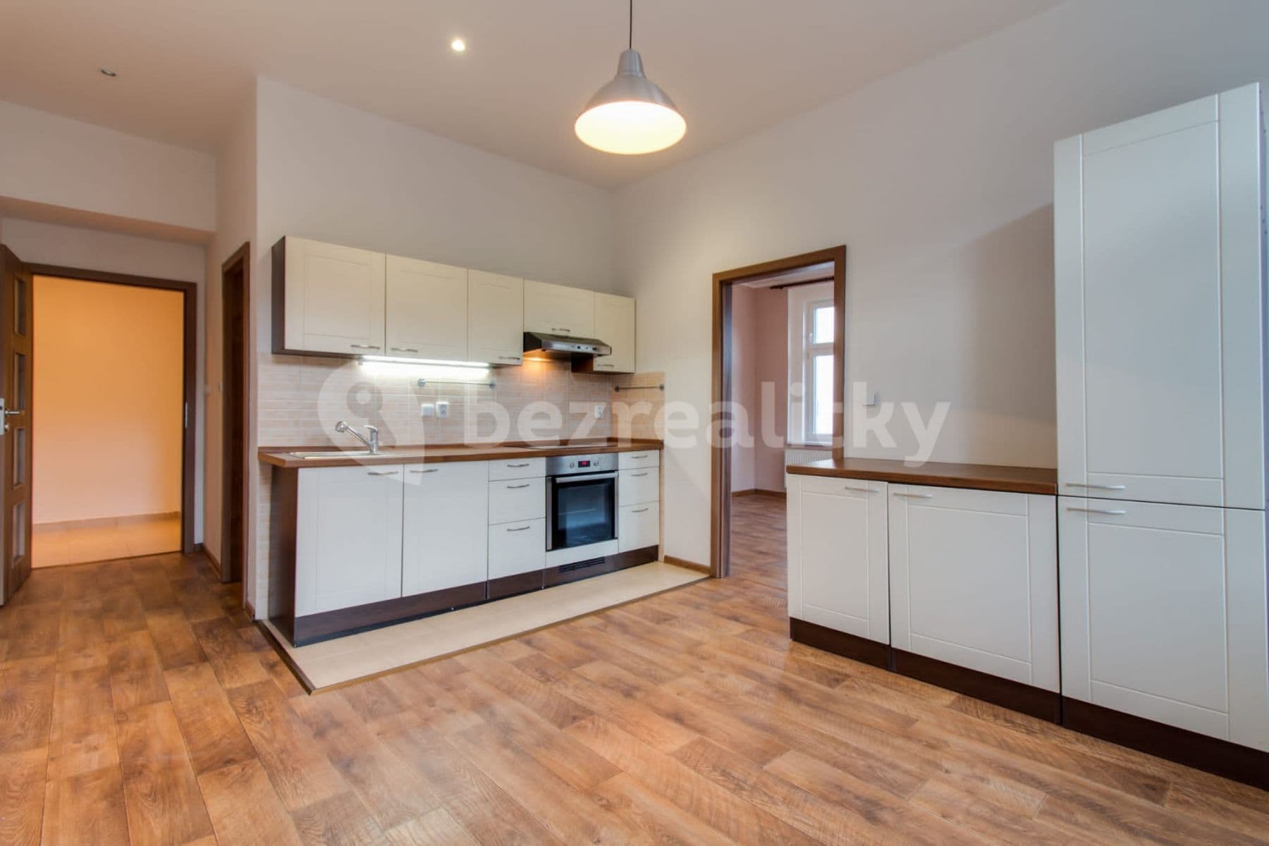 Prenájom bytu 1-izbový 54 m², U Kavalírky, Praha, Praha Prenájom bytu 1-izbový 54 m², U Kavalírky, Praha, Praha