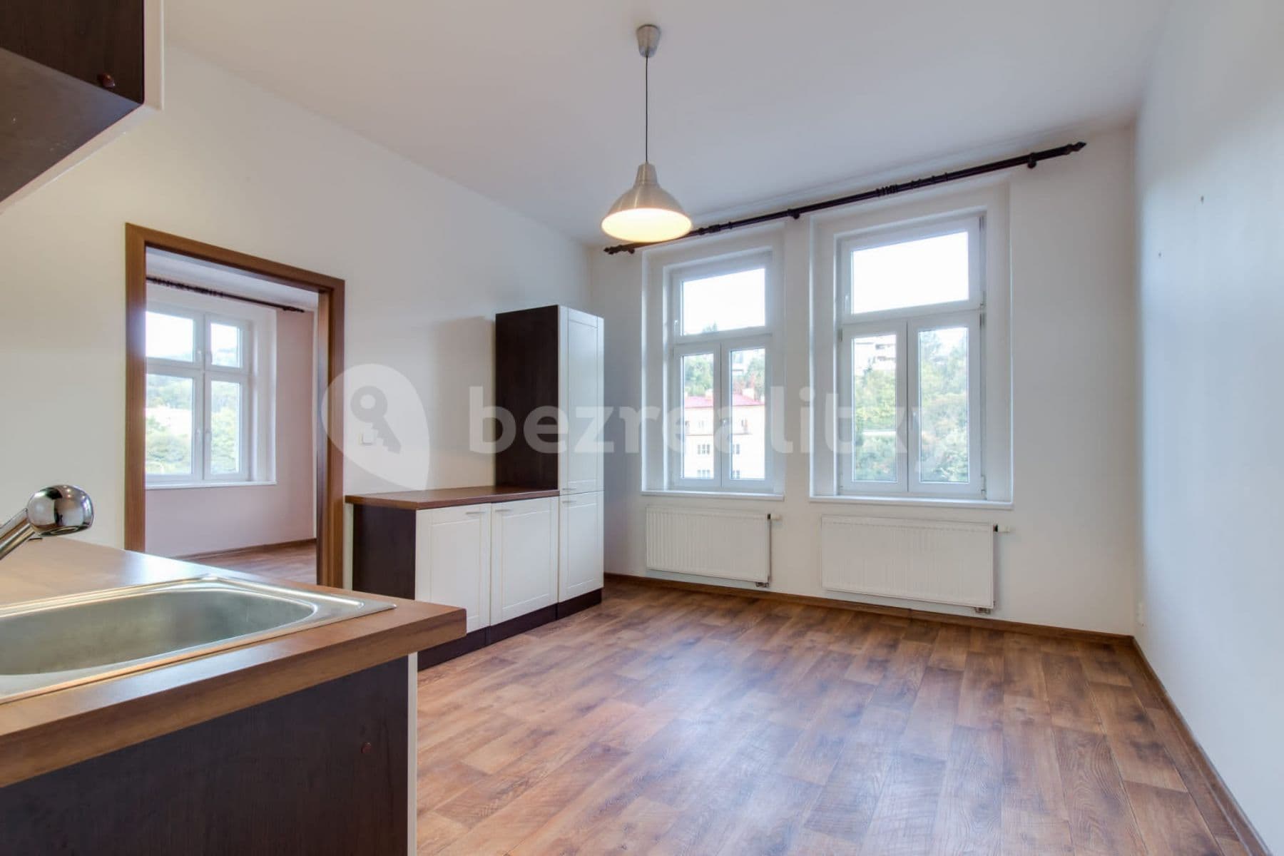 Prenájom bytu 1-izbový 54 m², U Kavalírky, Praha, Praha Prenájom bytu 1-izbový 54 m², U Kavalírky, Praha, Praha