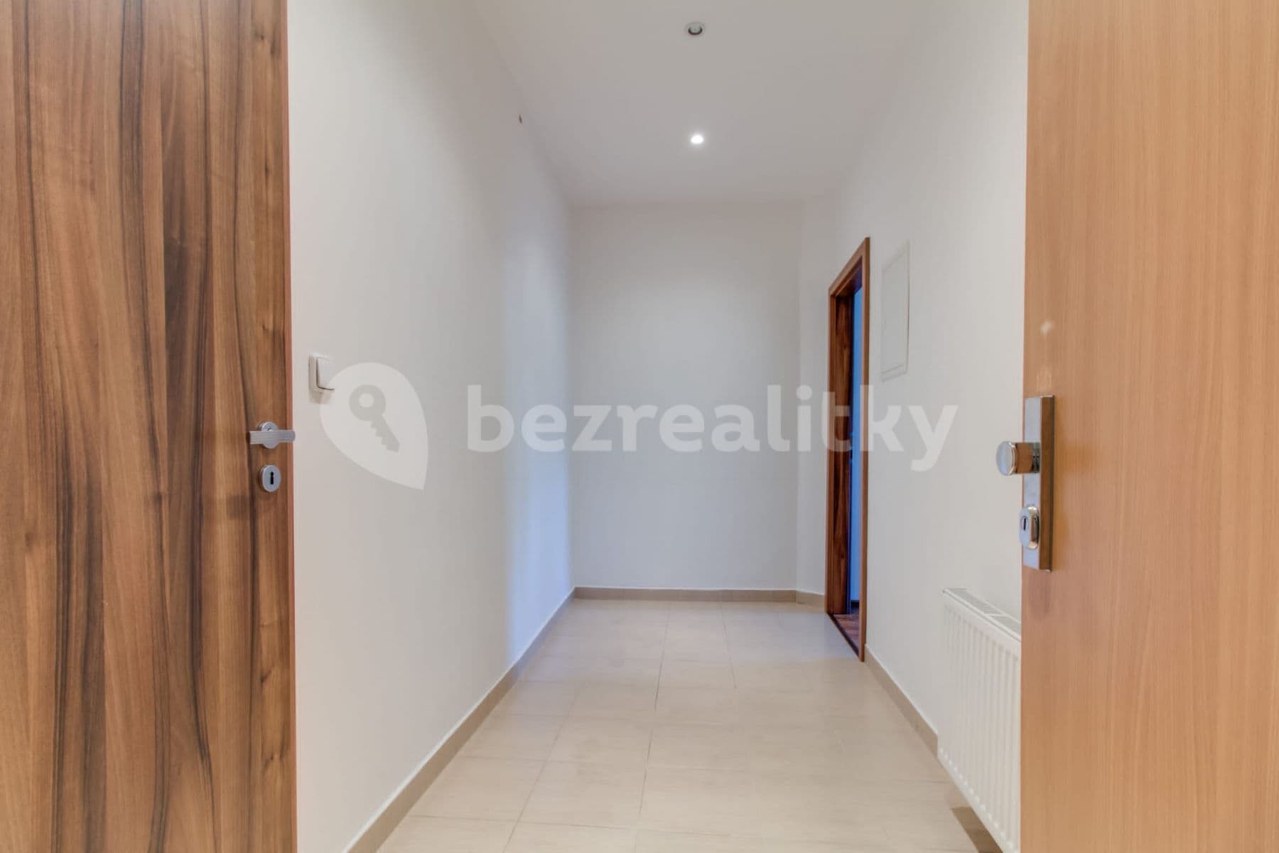 Prenájom bytu 1-izbový 54 m², U Kavalírky, Praha, Praha Prenájom bytu 1-izbový 54 m², U Kavalírky, Praha, Praha