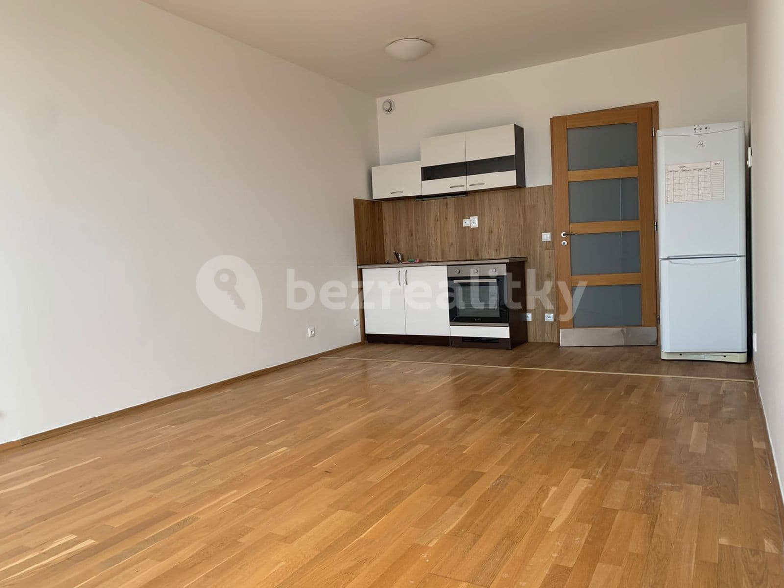 Prenájom bytu 1-izbový 38 m², Freyova, Praha, Praha Prenájom bytu 1-izbový 38 m², Freyova, Praha, Praha