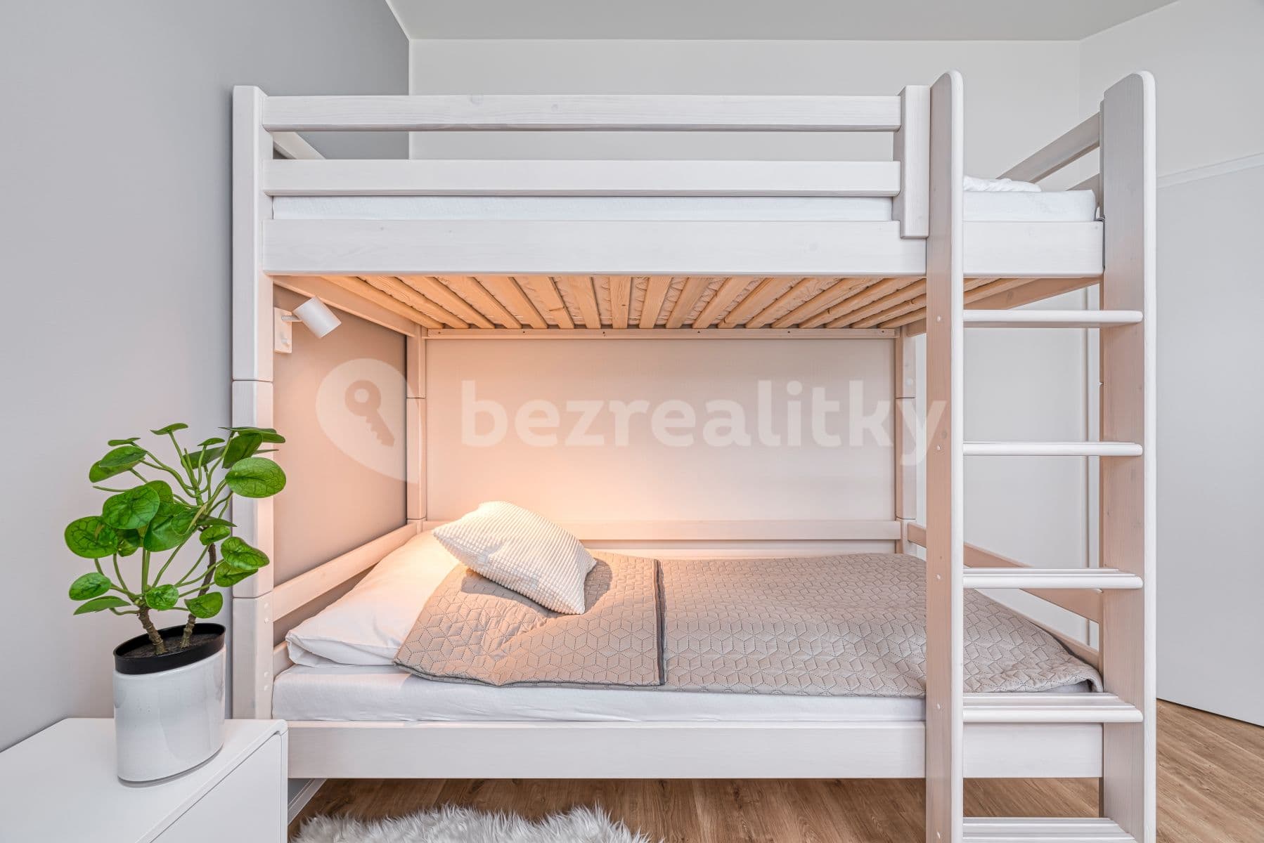 Prenájom bytu 2-izbový 22 m², Mukařovského, Praha, Praha Prenájom bytu 2-izbový 22 m², Mukařovského, Praha, Praha
