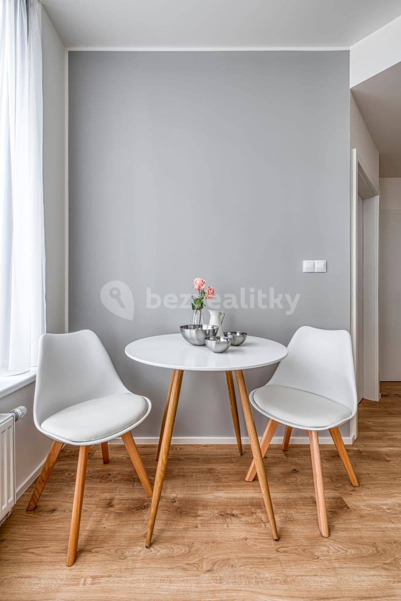 Prenájom bytu 2-izbový 22 m², Mukařovského, Praha, Praha Prenájom bytu 2-izbový 22 m², Mukařovského, Praha, Praha