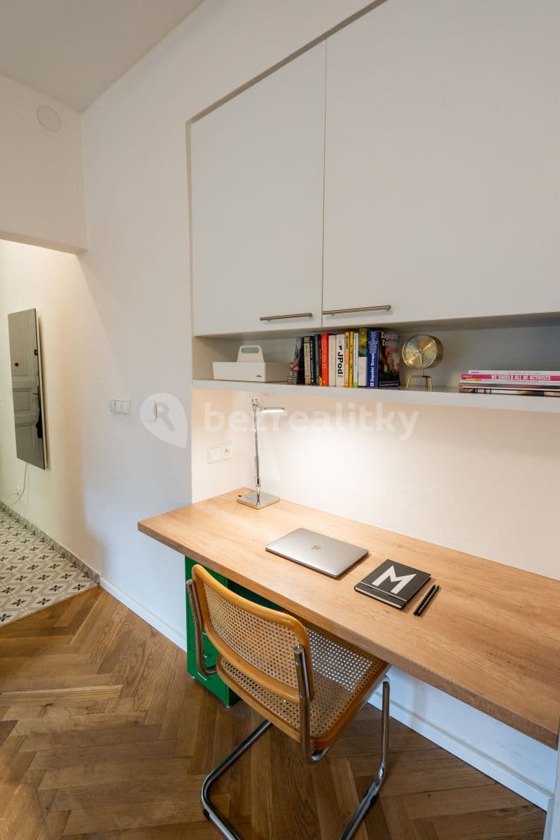 Prenájom bytu 2-izbový 40 m², Heleny Malířové, Praha, Praha Prenájom bytu 2-izbový 40 m², Heleny Malířové, Praha, Praha