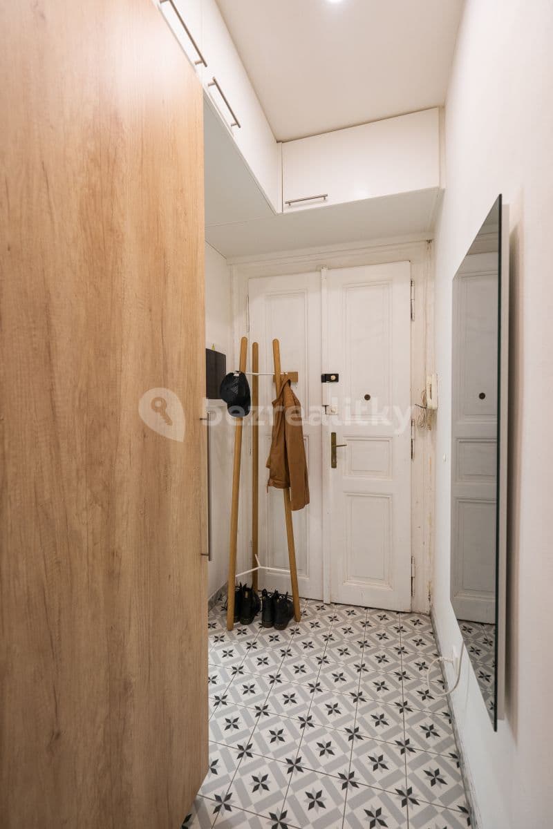 Prenájom bytu 2-izbový 40 m², Heleny Malířové, Praha, Praha Prenájom bytu 2-izbový 40 m², Heleny Malířové, Praha, Praha