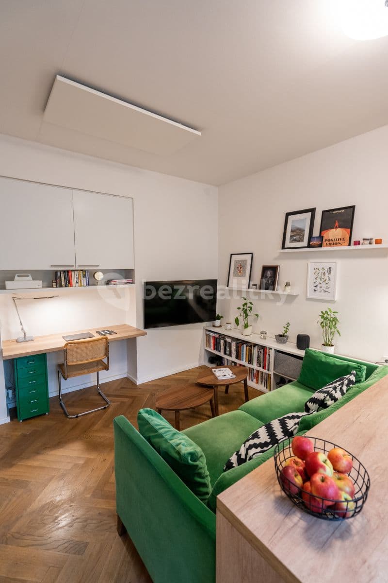 Prenájom bytu 2-izbový 40 m², Heleny Malířové, Praha, Praha Prenájom bytu 2-izbový 40 m², Heleny Malířové, Praha, Praha
