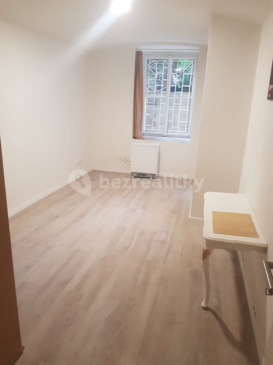 Prenájom bytu 2-izbový 66 m², Slezská, Praha, Praha Prenájom bytu 2-izbový 66 m², Slezská, Praha, Praha