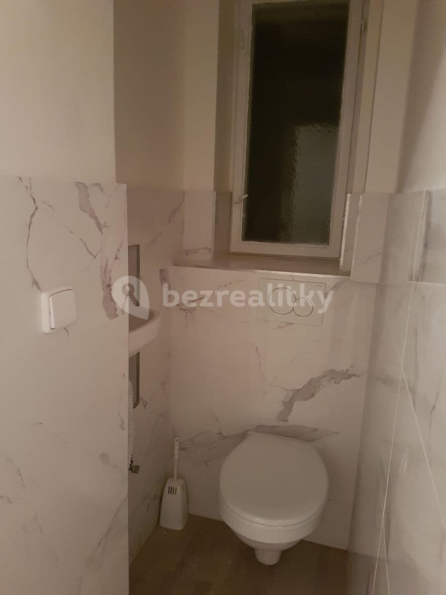 Prenájom bytu 2-izbový 66 m², Slezská, Praha, Praha Prenájom bytu 2-izbový 66 m², Slezská, Praha, Praha