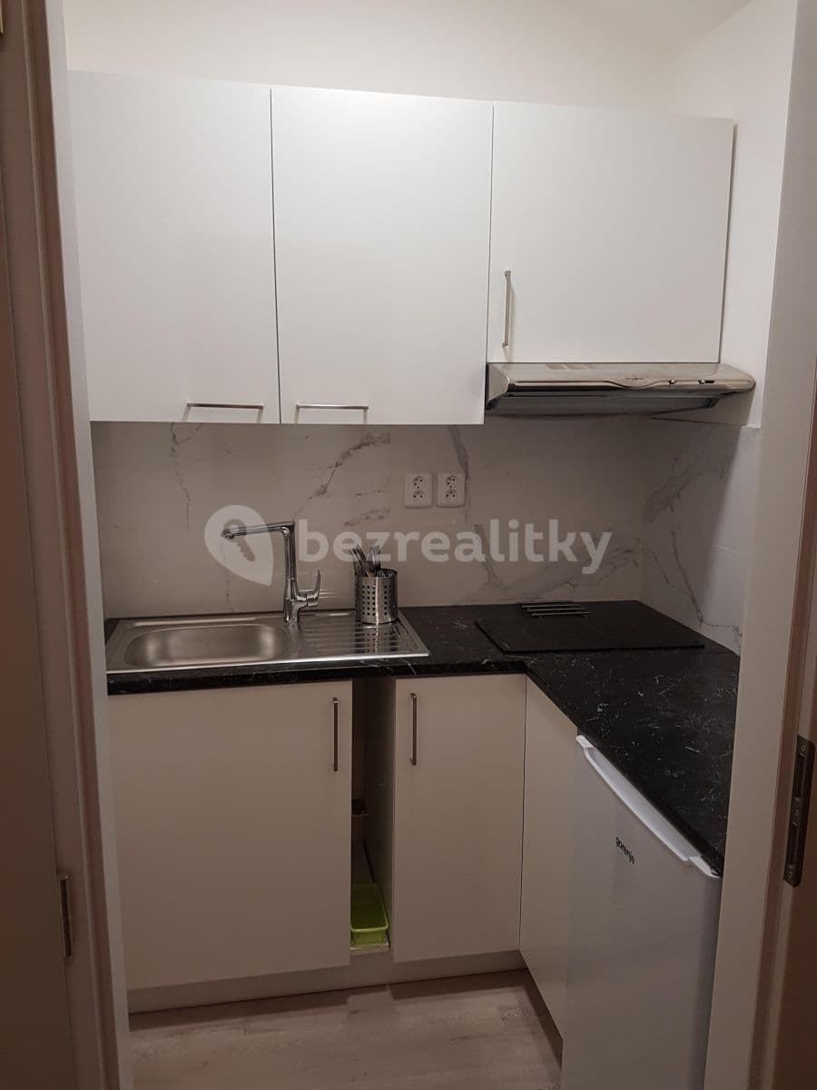 Prenájom bytu 2-izbový 66 m², Slezská, Praha, Praha Prenájom bytu 2-izbový 66 m², Slezská, Praha, Praha