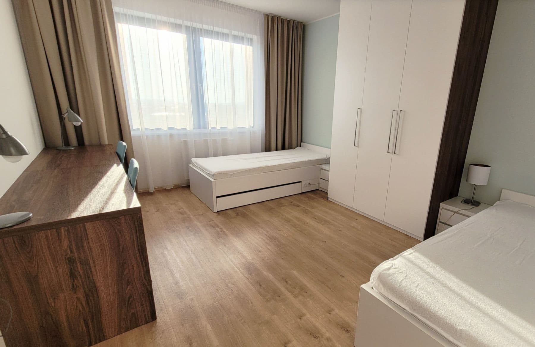 Prenájom bytu 3-izbový 84 m², Mukařovského, Praha, Praha Prenájom bytu 3-izbový 84 m², Mukařovského, Praha, Praha