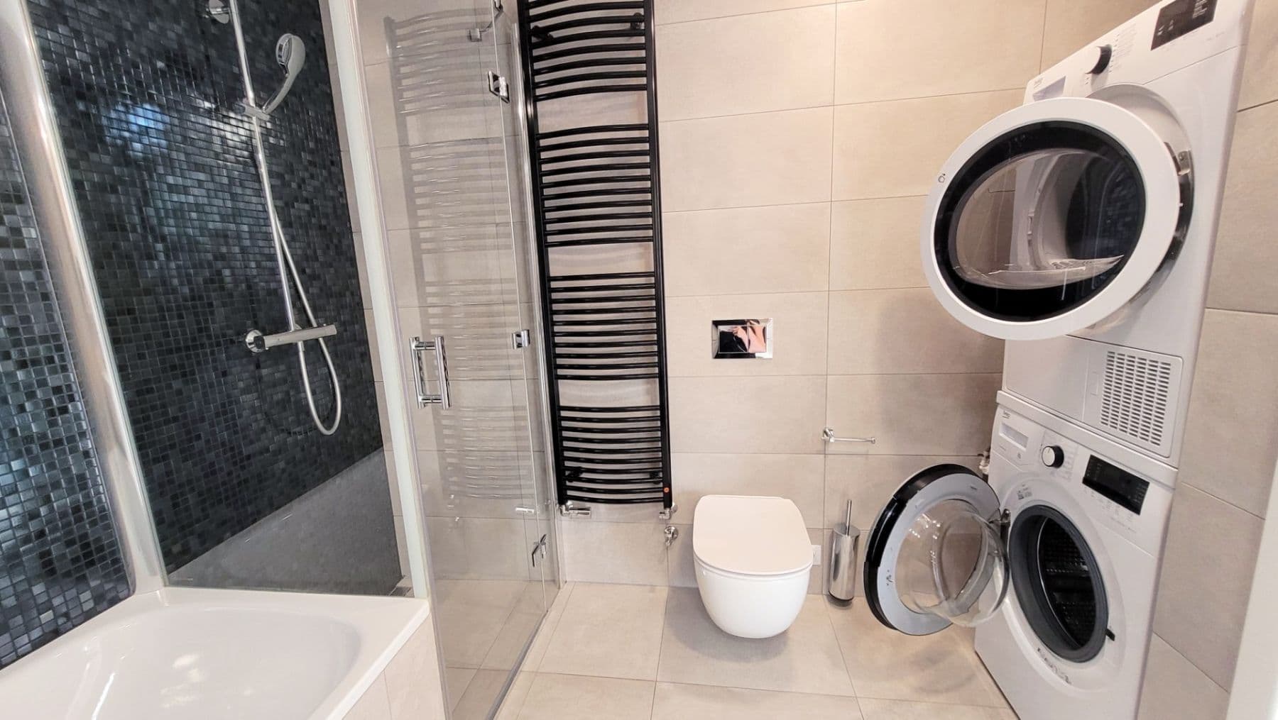 Prenájom bytu 3-izbový 84 m², Mukařovského, Praha, Praha Prenájom bytu 3-izbový 84 m², Mukařovského, Praha, Praha