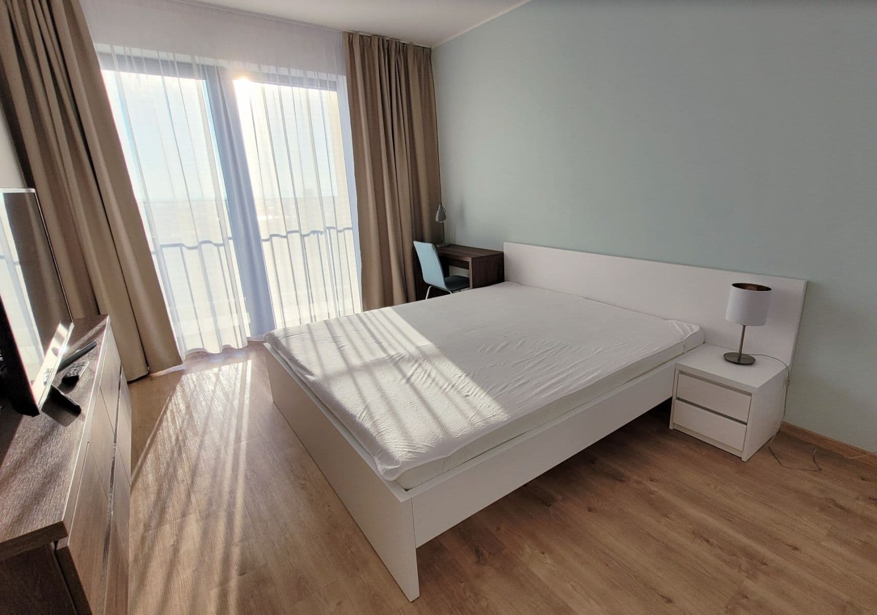 Prenájom bytu 3-izbový 84 m², Mukařovského, Praha, Praha Prenájom bytu 3-izbový 84 m², Mukařovského, Praha, Praha