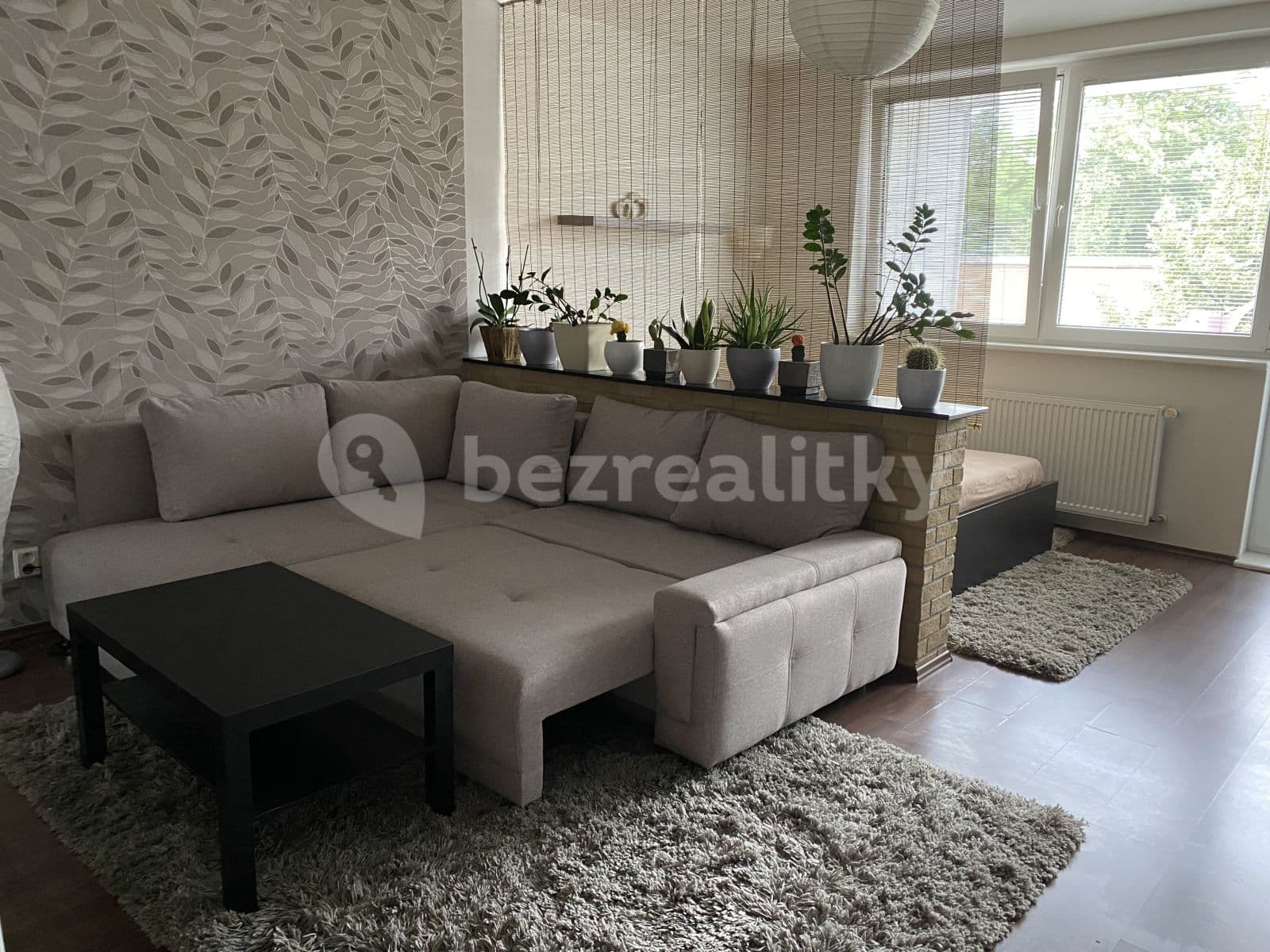 Prenájom bytu 1-izbový 45 m², Haanova, Petržalka, Bratislavský kraj Prenájom bytu 1-izbový 45 m², Haanova, Petržalka, Bratislavský kraj