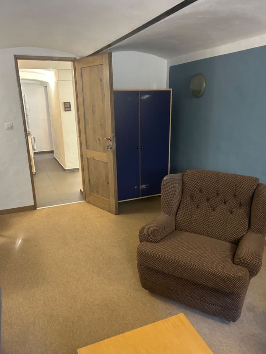 Prenájom bytu 3-izbový 70 m², Jírovcova, České Budějovice, Jihočeský kraj Prenájom bytu 3-izbový 70 m², Jírovcova, České Budějovice, Jihočeský kraj