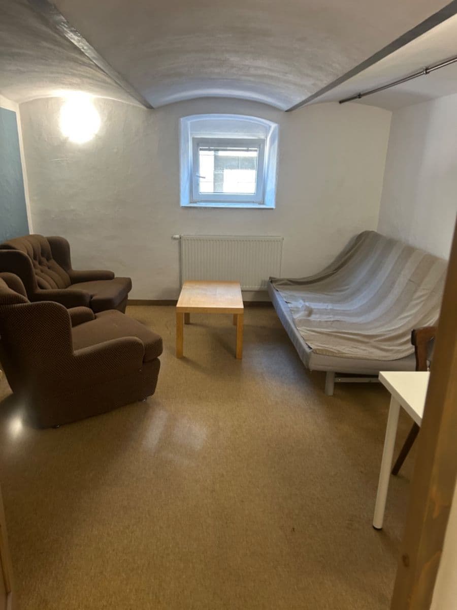 Prenájom bytu 3-izbový 70 m², Jírovcova, České Budějovice, Jihočeský kraj Prenájom bytu 3-izbový 70 m², Jírovcova, České Budějovice, Jihočeský kraj
