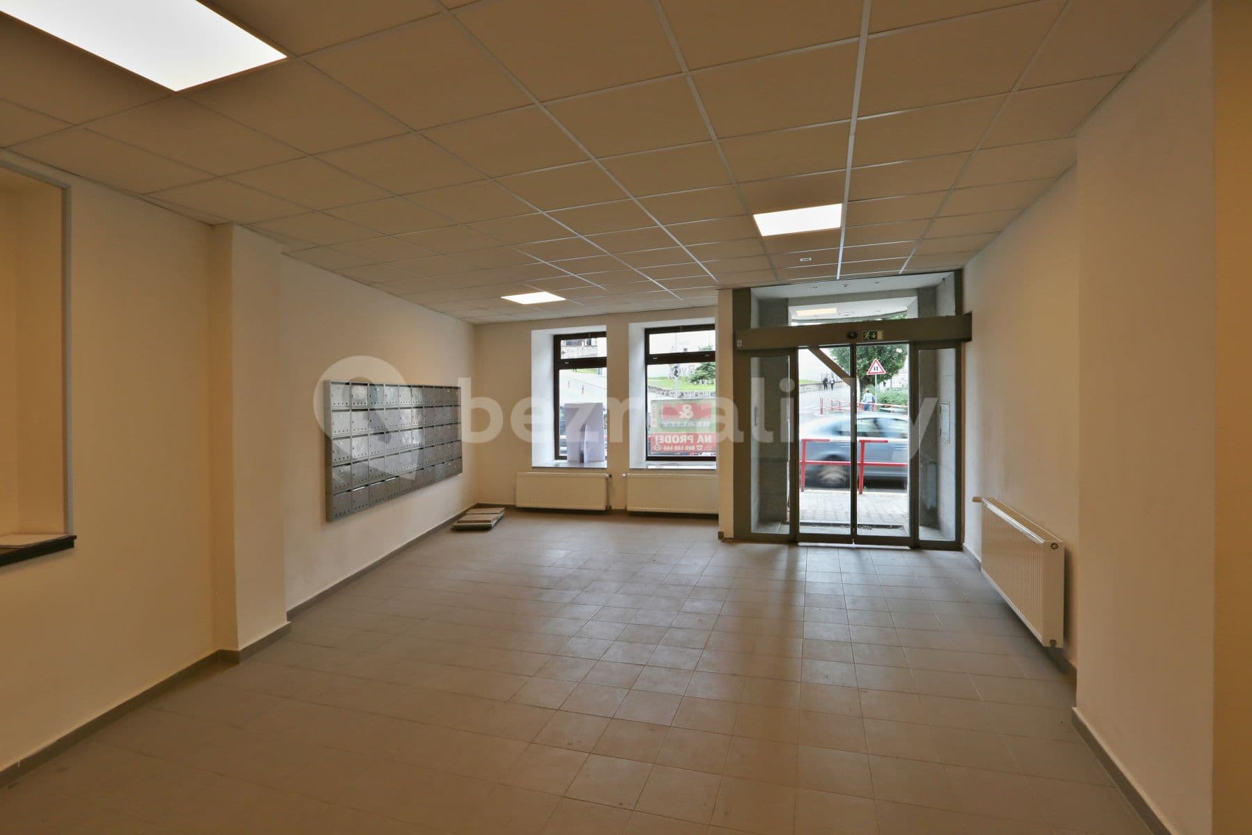 Prenájom bytu 1-izbový 31 m², Anenské náměstí, Jablonec nad Nisou, Liberecký kraj Prenájom bytu 1-izbový 31 m², Anenské náměstí, Jablonec nad Nisou, Liberecký kraj