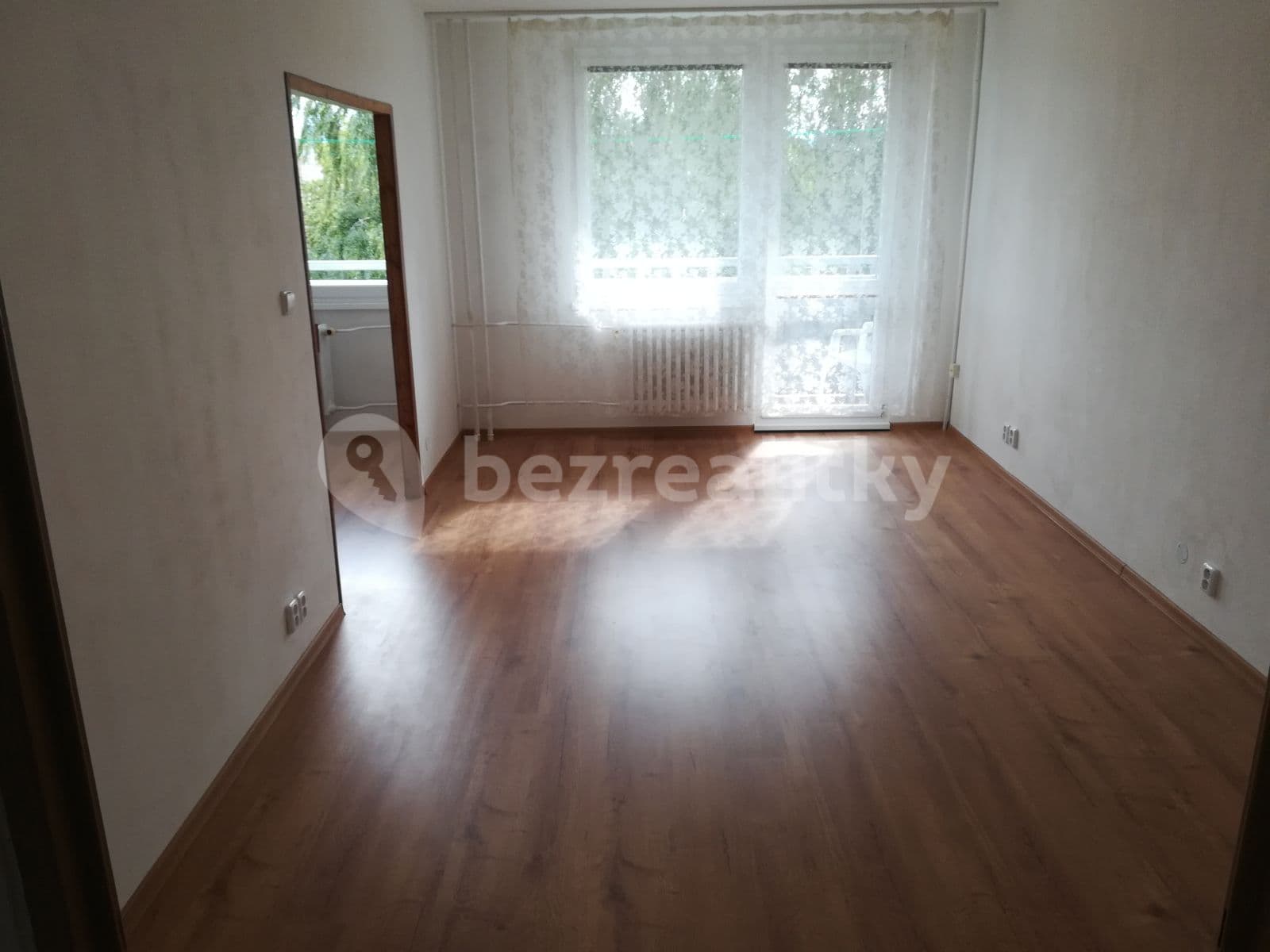Prenájom bytu 3-izbový 74 m², Americká, Kladno, Středočeský kraj Prenájom bytu 3-izbový 74 m², Americká, Kladno, Středočeský kraj