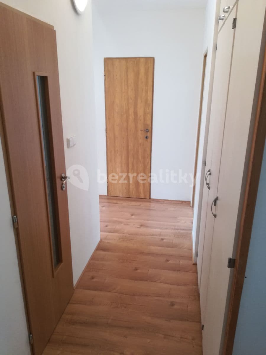 Prenájom bytu 3-izbový 74 m², Americká, Kladno, Středočeský kraj Prenájom bytu 3-izbový 74 m², Americká, Kladno, Středočeský kraj