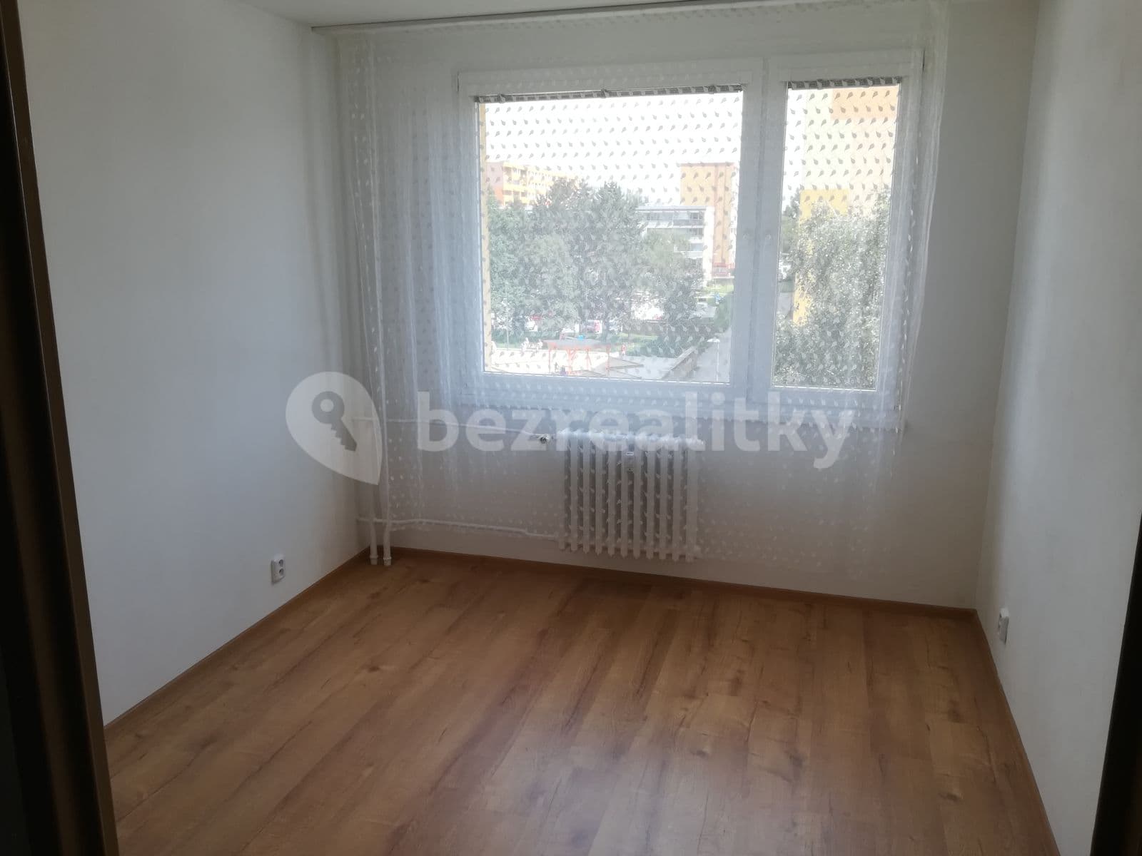 Prenájom bytu 3-izbový 74 m², Americká, Kladno, Středočeský kraj Prenájom bytu 3-izbový 74 m², Americká, Kladno, Středočeský kraj