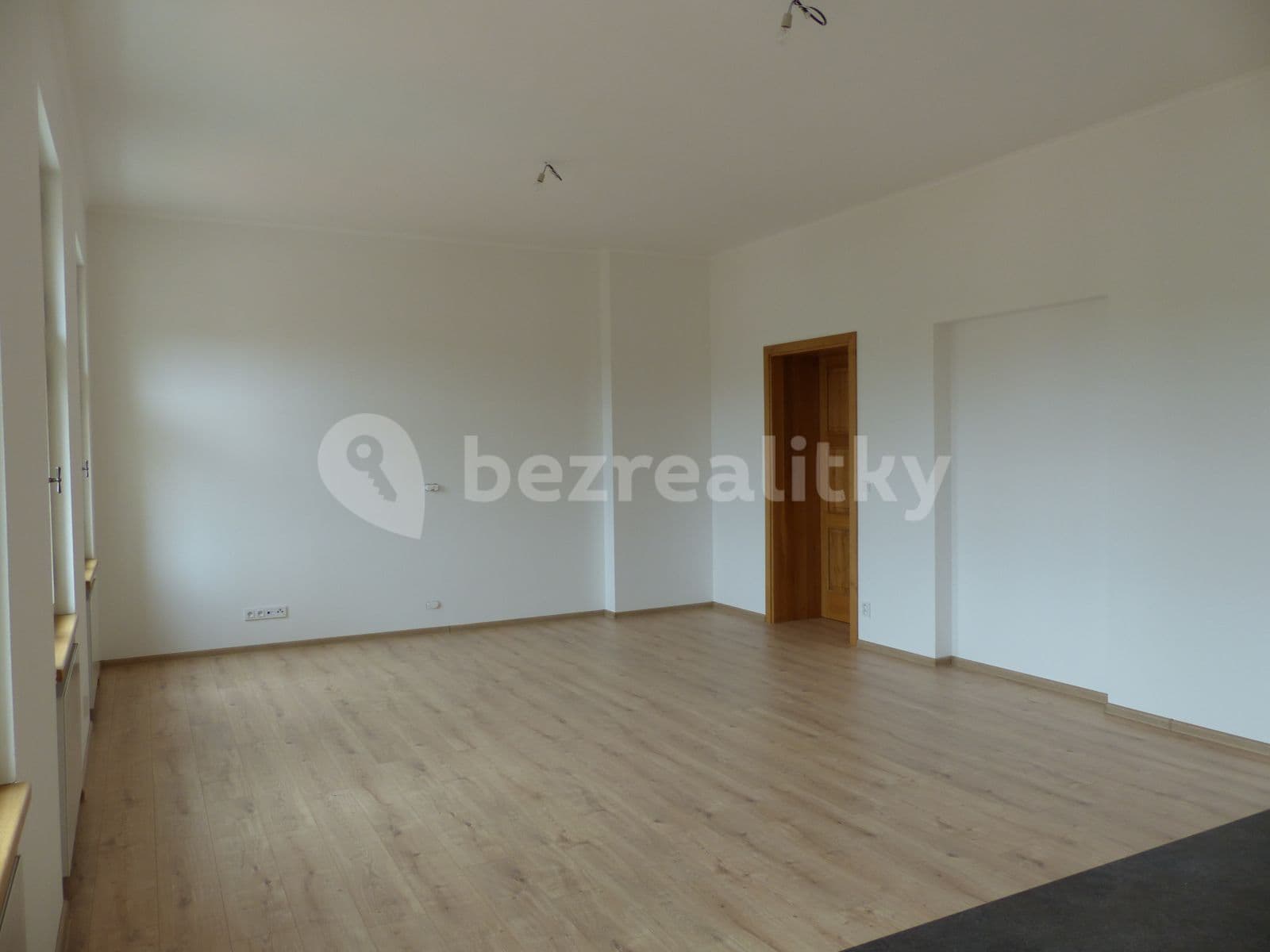 Prenájom bytu 2-izbový 75 m², Ondřejská, Karlovy Vary, Karlovarský kraj Prenájom bytu 2-izbový 75 m², Ondřejská, Karlovy Vary, Karlovarský kraj