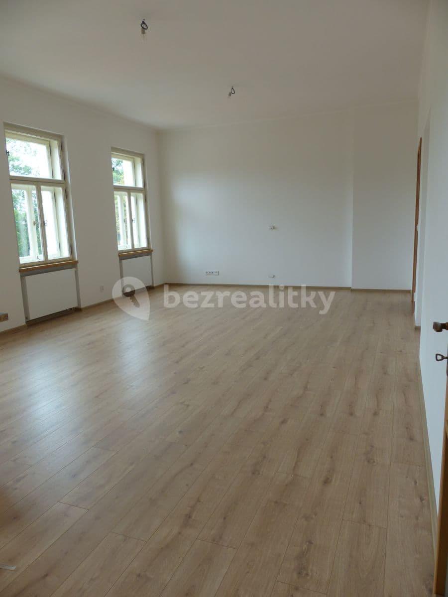 Prenájom bytu 2-izbový 75 m², Ondřejská, Karlovy Vary, Karlovarský kraj Prenájom bytu 2-izbový 75 m², Ondřejská, Karlovy Vary, Karlovarský kraj