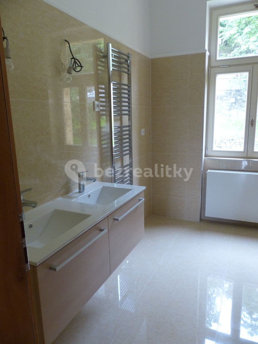 Prenájom bytu 2-izbový 75 m², Ondřejská, Karlovy Vary, Karlovarský kraj Prenájom bytu 2-izbový 75 m², Ondřejská, Karlovy Vary, Karlovarský kraj