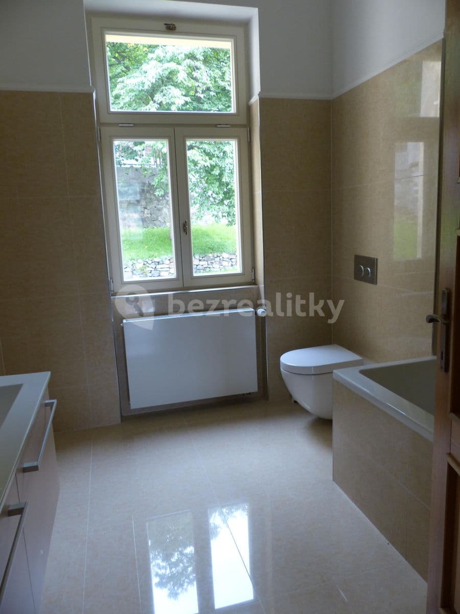 Prenájom bytu 2-izbový 75 m², Ondřejská, Karlovy Vary, Karlovarský kraj Prenájom bytu 2-izbový 75 m², Ondřejská, Karlovy Vary, Karlovarský kraj