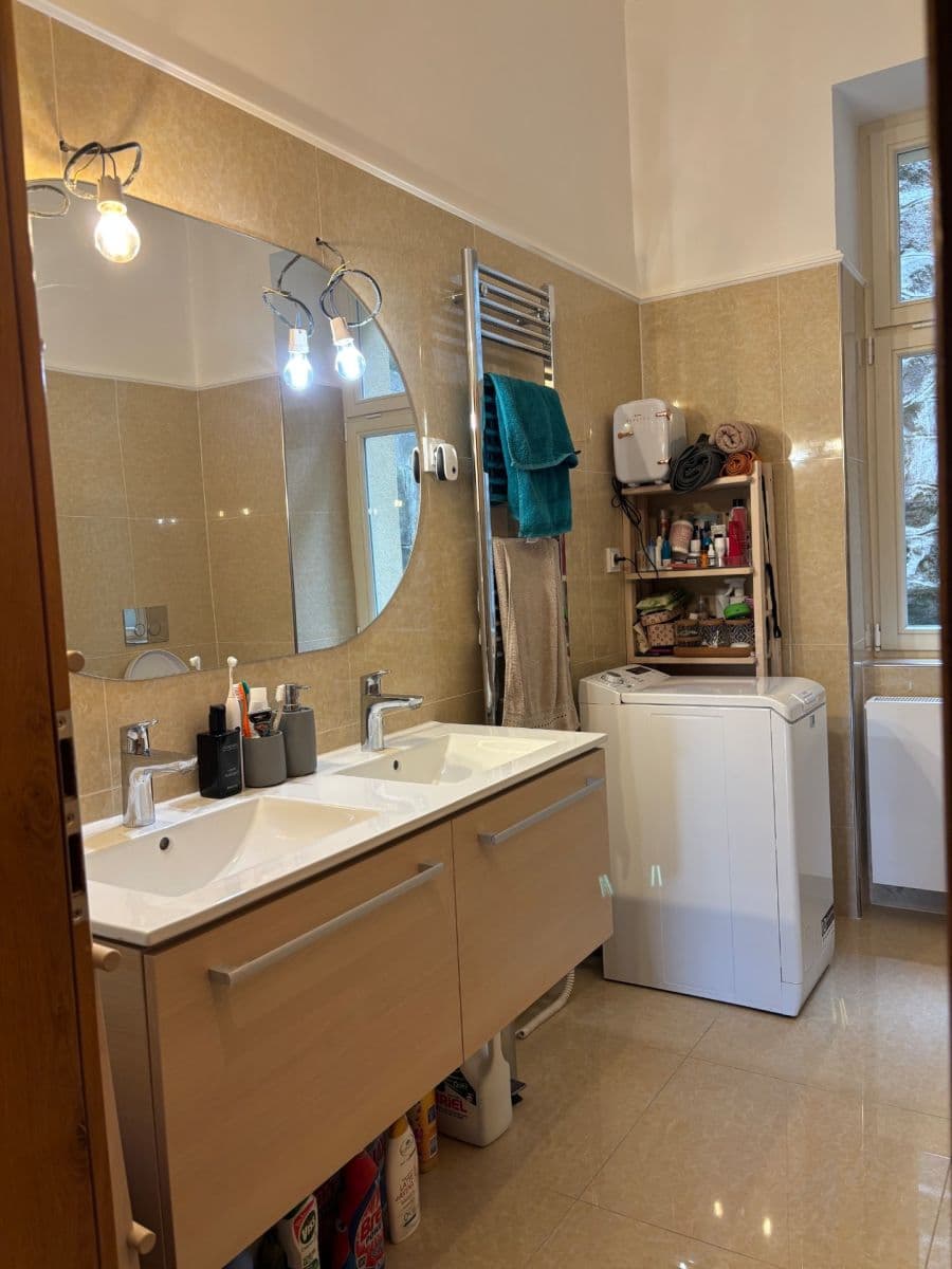 Prenájom bytu 2-izbový 75 m², Ondřejská, Karlovy Vary, Karlovarský kraj Prenájom bytu 2-izbový 75 m², Ondřejská, Karlovy Vary, Karlovarský kraj