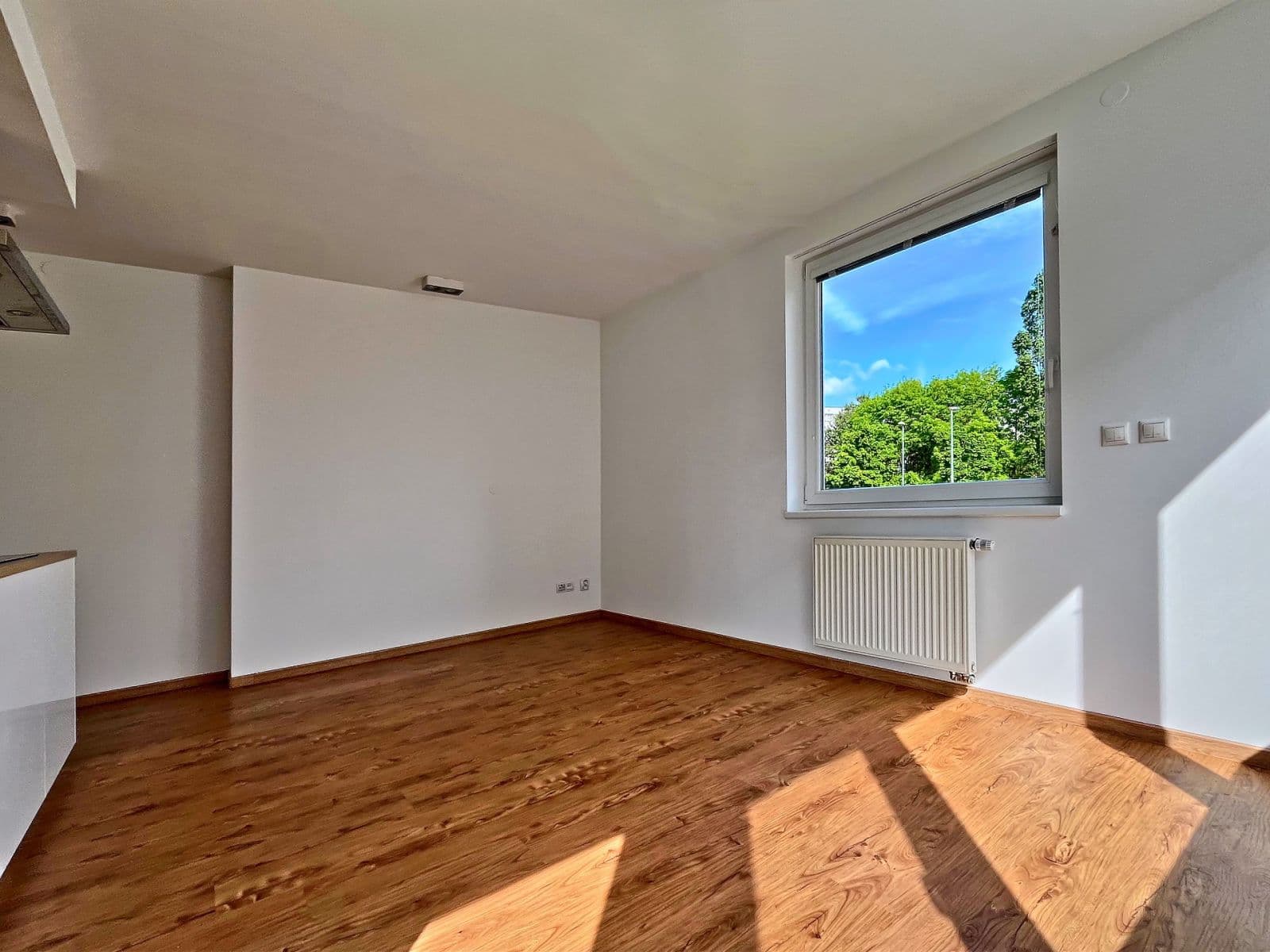 Prenájom bytu 3-izbový 64 m², Jurkovičova, Praha, Praha Prenájom bytu 3-izbový 64 m², Jurkovičova, Praha, Praha