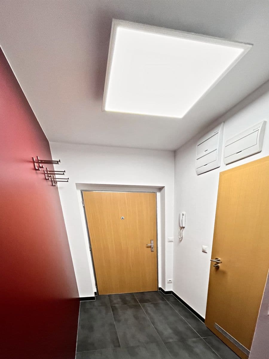 Prenájom bytu 3-izbový 64 m², Jurkovičova, Praha, Praha Prenájom bytu 3-izbový 64 m², Jurkovičova, Praha, Praha