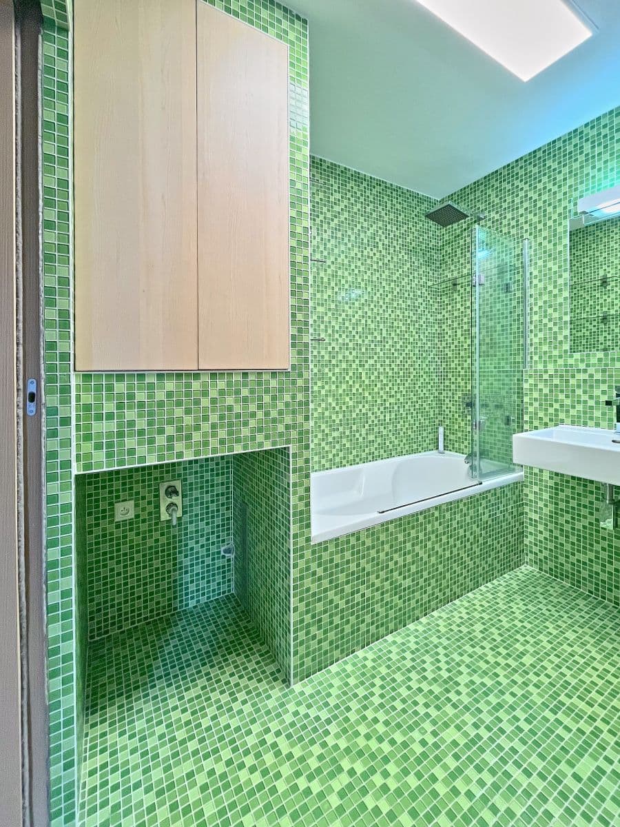 Prenájom bytu 3-izbový 64 m², Jurkovičova, Praha, Praha Prenájom bytu 3-izbový 64 m², Jurkovičova, Praha, Praha