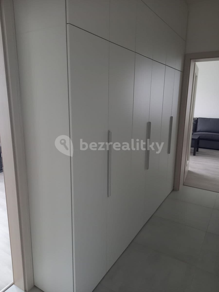 Prenájom bytu 3-izbový 76 m², Šífařská, Praha, Praha Prenájom bytu 3-izbový 76 m², Šífařská, Praha, Praha