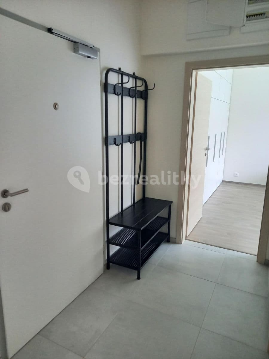 Prenájom bytu 3-izbový 76 m², Šífařská, Praha, Praha Prenájom bytu 3-izbový 76 m², Šífařská, Praha, Praha