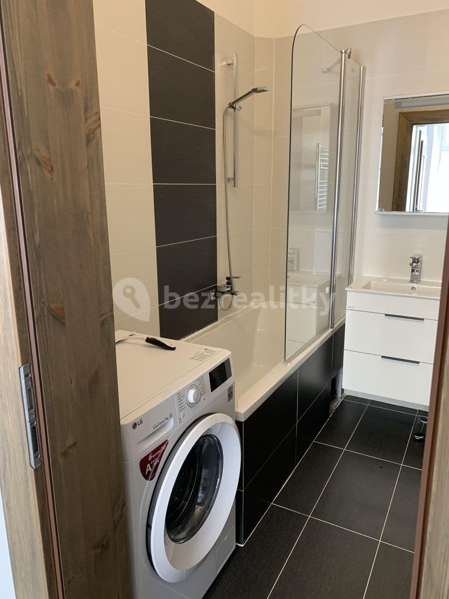 Prenájom bytu 2-izbový 49 m², Bořivojova, Praha, Praha Prenájom bytu 2-izbový 49 m², Bořivojova, Praha, Praha
