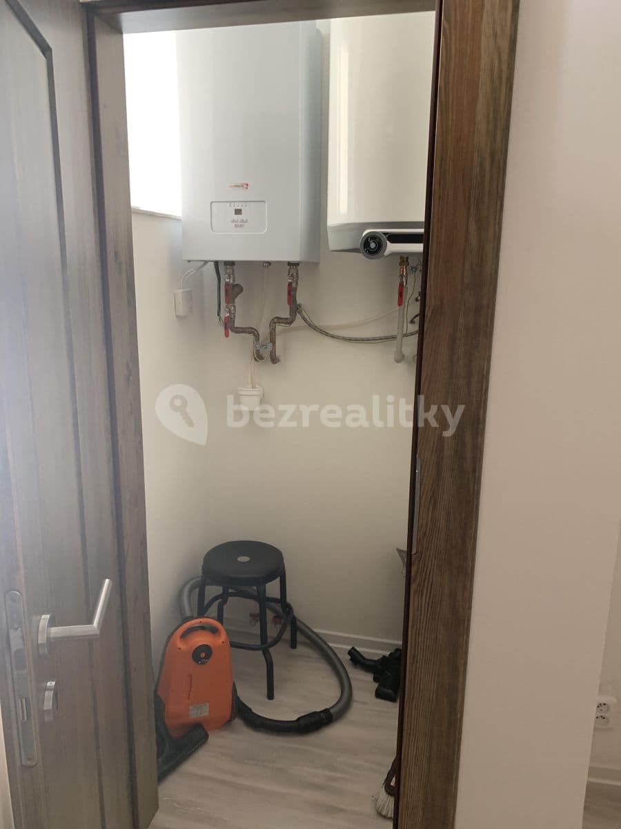 Prenájom bytu 2-izbový 49 m², Bořivojova, Praha, Praha Prenájom bytu 2-izbový 49 m², Bořivojova, Praha, Praha