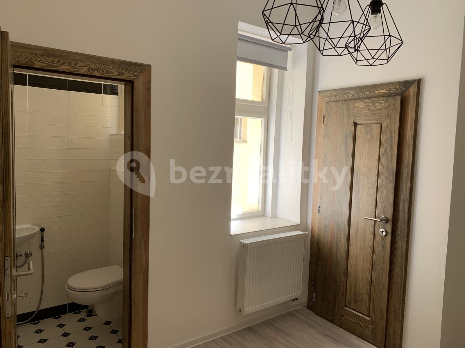 Prenájom bytu 2-izbový 49 m², Bořivojova, Praha, Praha Prenájom bytu 2-izbový 49 m², Bořivojova, Praha, Praha