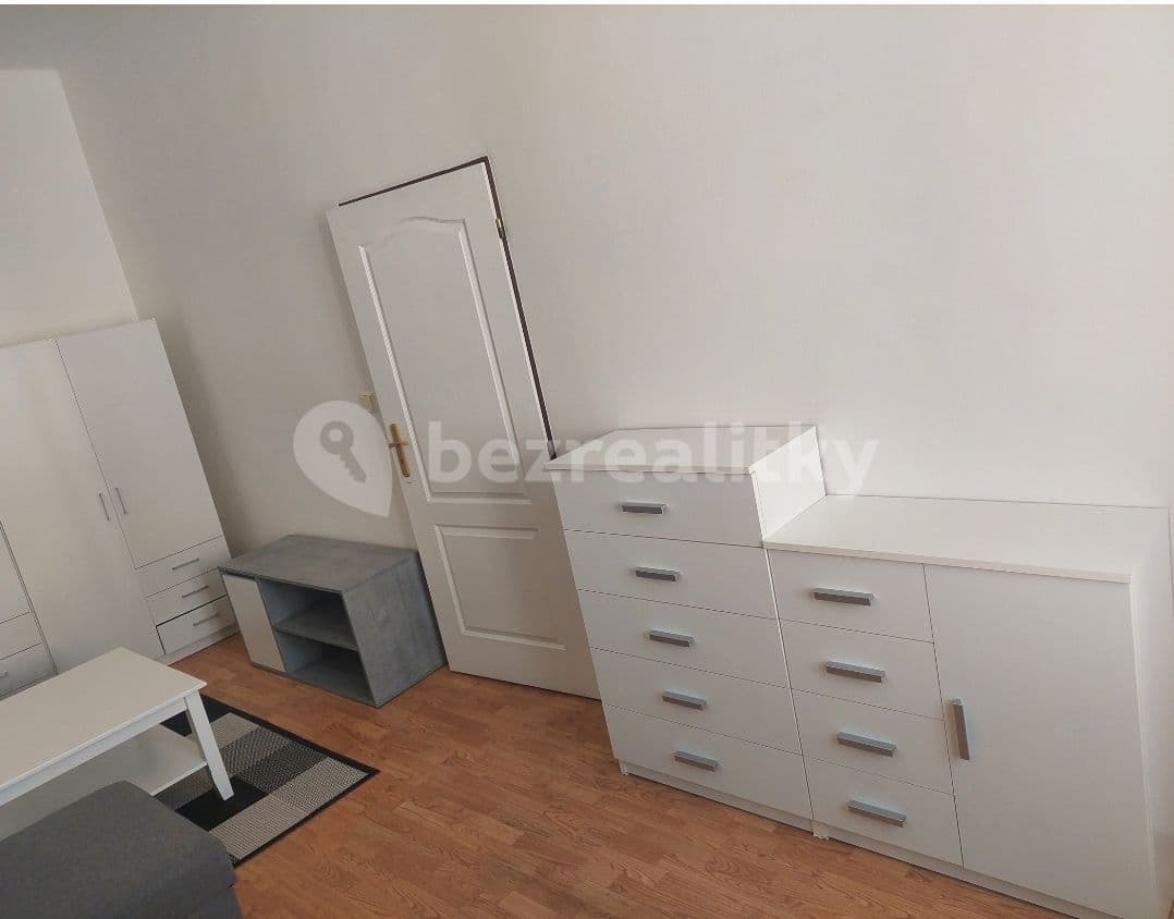 Prenájom bytu 1-izbový 34 m², Vacínova, Praha, Praha Prenájom bytu 1-izbový 34 m², Vacínova, Praha, Praha