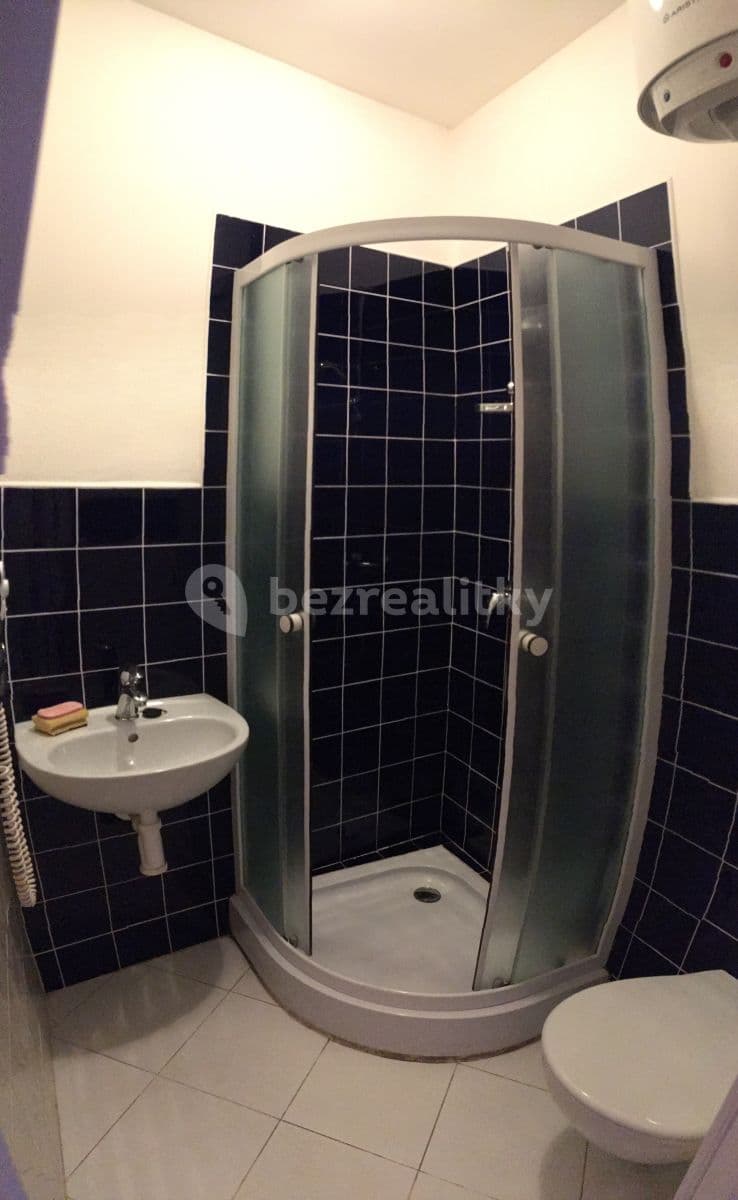 Prenájom bytu 2-izbový 35 m², Emilie Floriánové, Jablonec nad Nisou, Liberecký kraj Prenájom bytu 2-izbový 35 m², Emilie Floriánové, Jablonec nad Nisou, Liberecký kraj