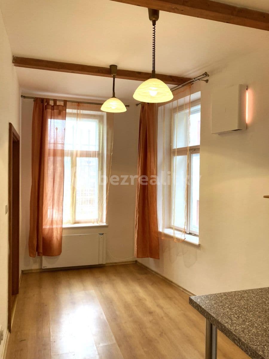 Prenájom bytu 2-izbový 35 m², Emilie Floriánové, Jablonec nad Nisou, Liberecký kraj Prenájom bytu 2-izbový 35 m², Emilie Floriánové, Jablonec nad Nisou, Liberecký kraj